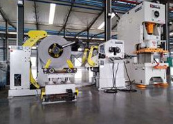 3 in 1 uncoiler straightener feeder NCHW3-800B exported to Thailand